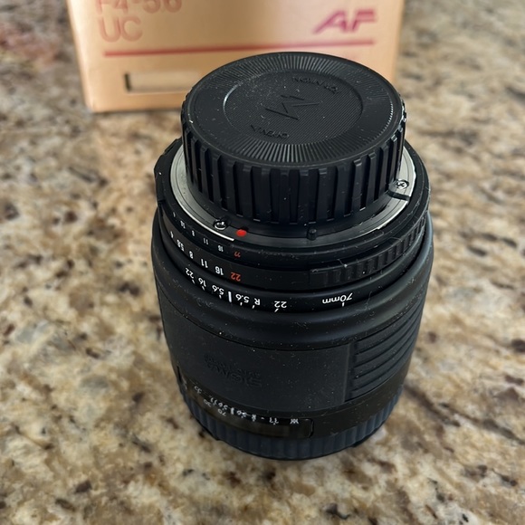 Sigma 70-210mm F4-5.6 UC interchangeable Lens For Camera - Picture 6 of 6